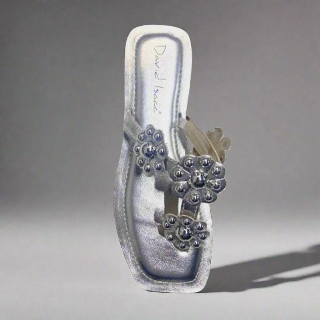 Sandalia Plana con Detalles -Silver