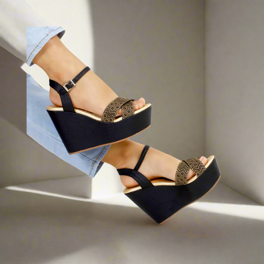 Sandalia Plataforma -Black & Gold