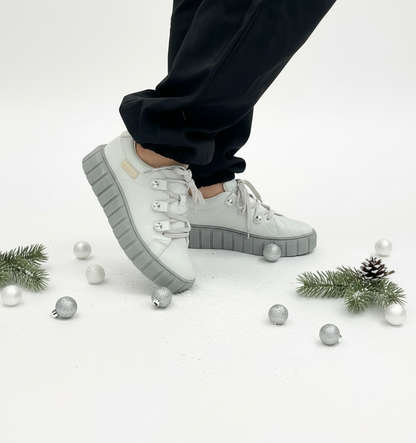 Sofia Cinza Sneakers- Grey