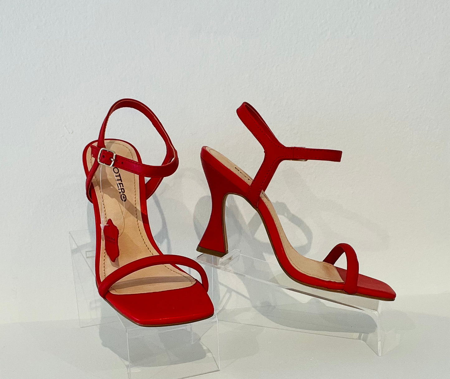 Lupita Heels - Red