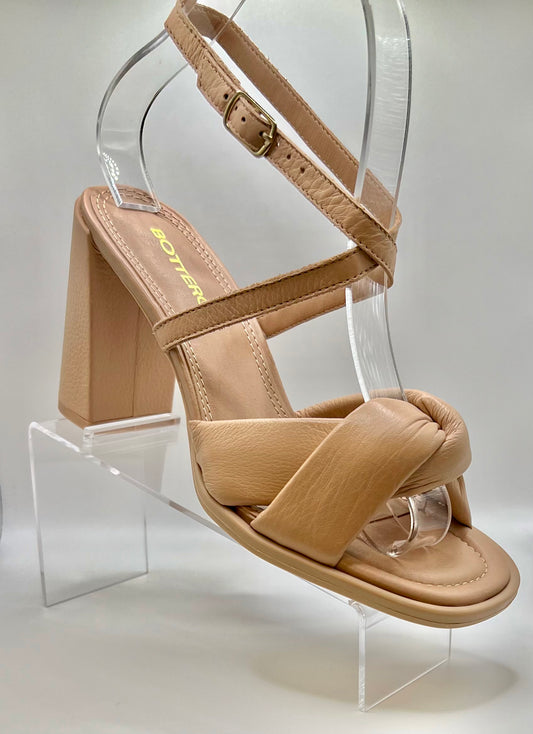 Karen Heels- Beige